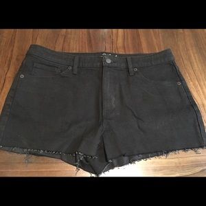 Universal Thread shorts